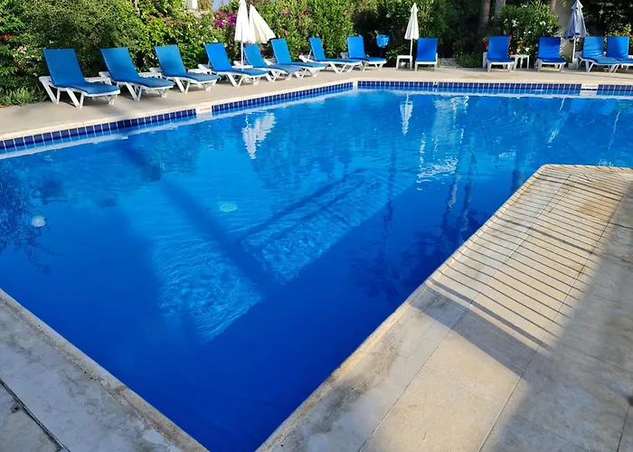 Hilltop Gardens Hotel Apartments Paphos